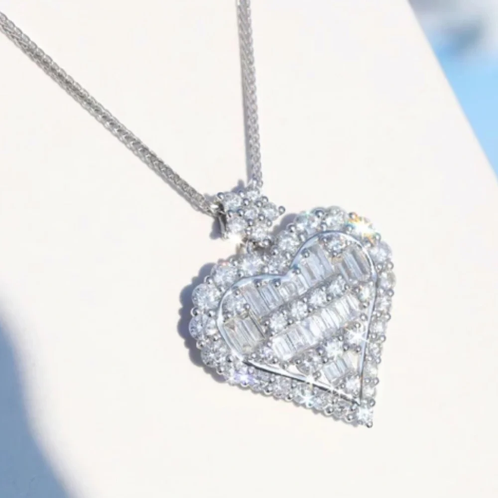 New Silver Pendant Heart Zircon Necklace - Picture 4 of 5